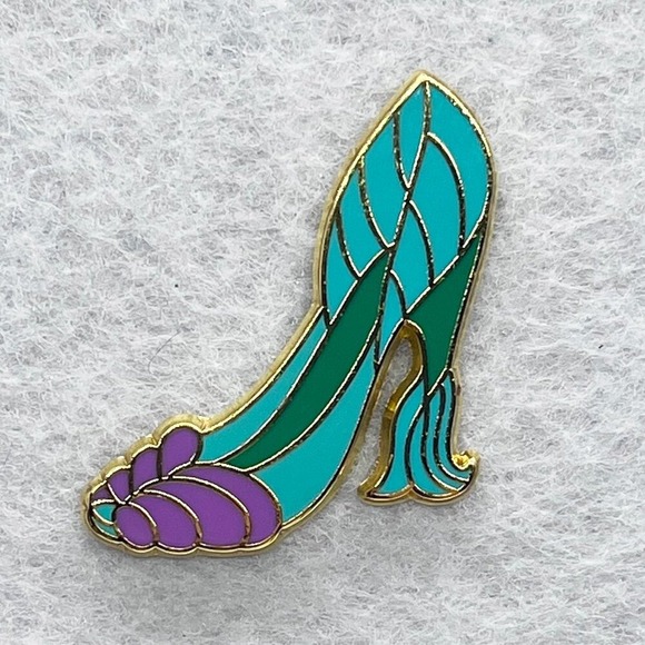 Disney Jewelry - 🔮 5/$25 Disney The Little Mermaid Ariel High Heels Pin